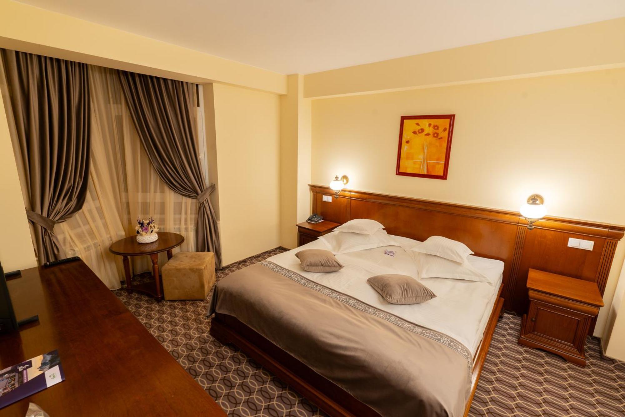 Hotel Dorna Vatra Dornei Exterior photo