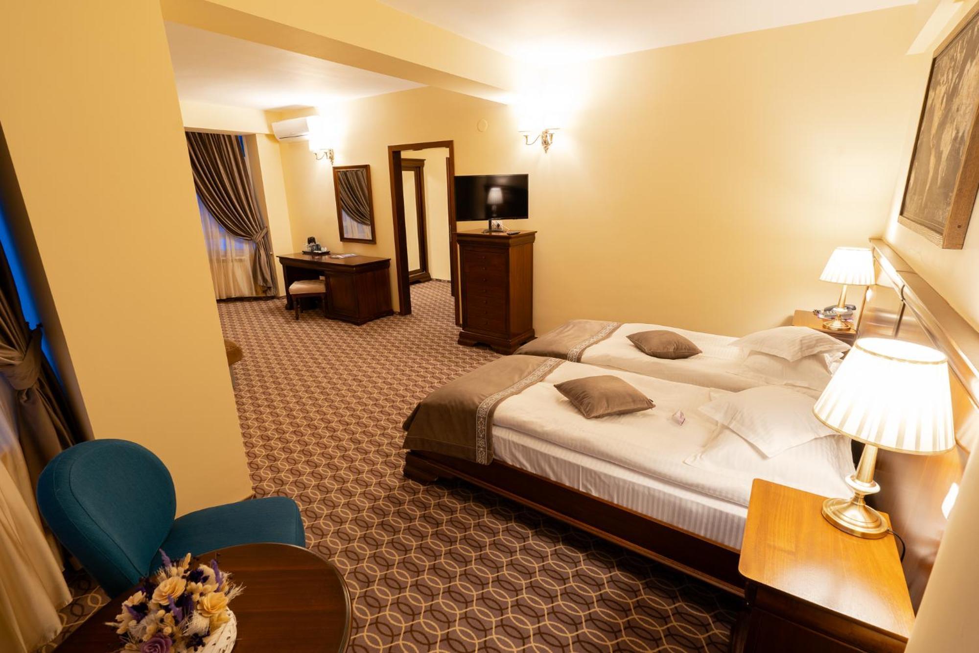 Hotel Dorna Vatra Dornei Exterior photo